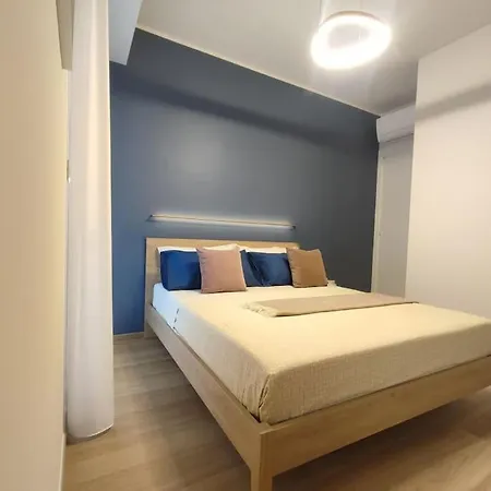 Dream Piano Terra Ampia Corte E Posto Auto