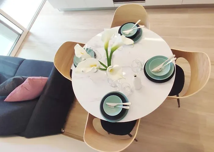 Dream Piano Terra Ampia Corte E Posto Auto * 圣贝内代托-德尔特龙托