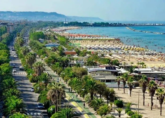 Dream Piano Terra Ampia Corte E Posto Auto *