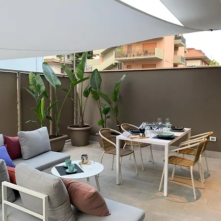 Apartamento Dream Piano Terra Ampia Corte E Posto Auto *