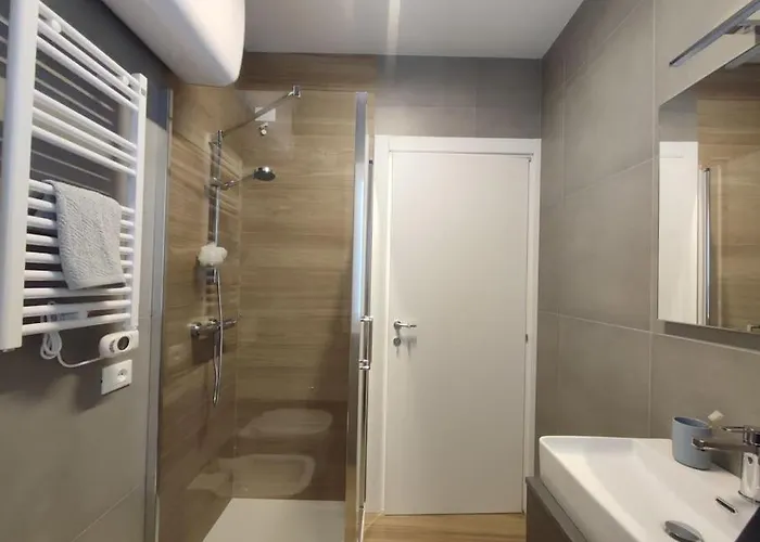 Dream Piano Terra Ampia Corte E Posto Auto Appartamento *