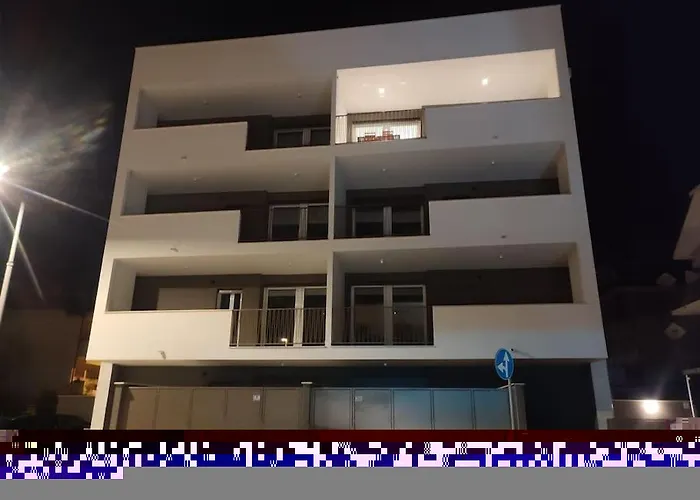 Dream Piano Terra Ampia Corte E Posto Auto